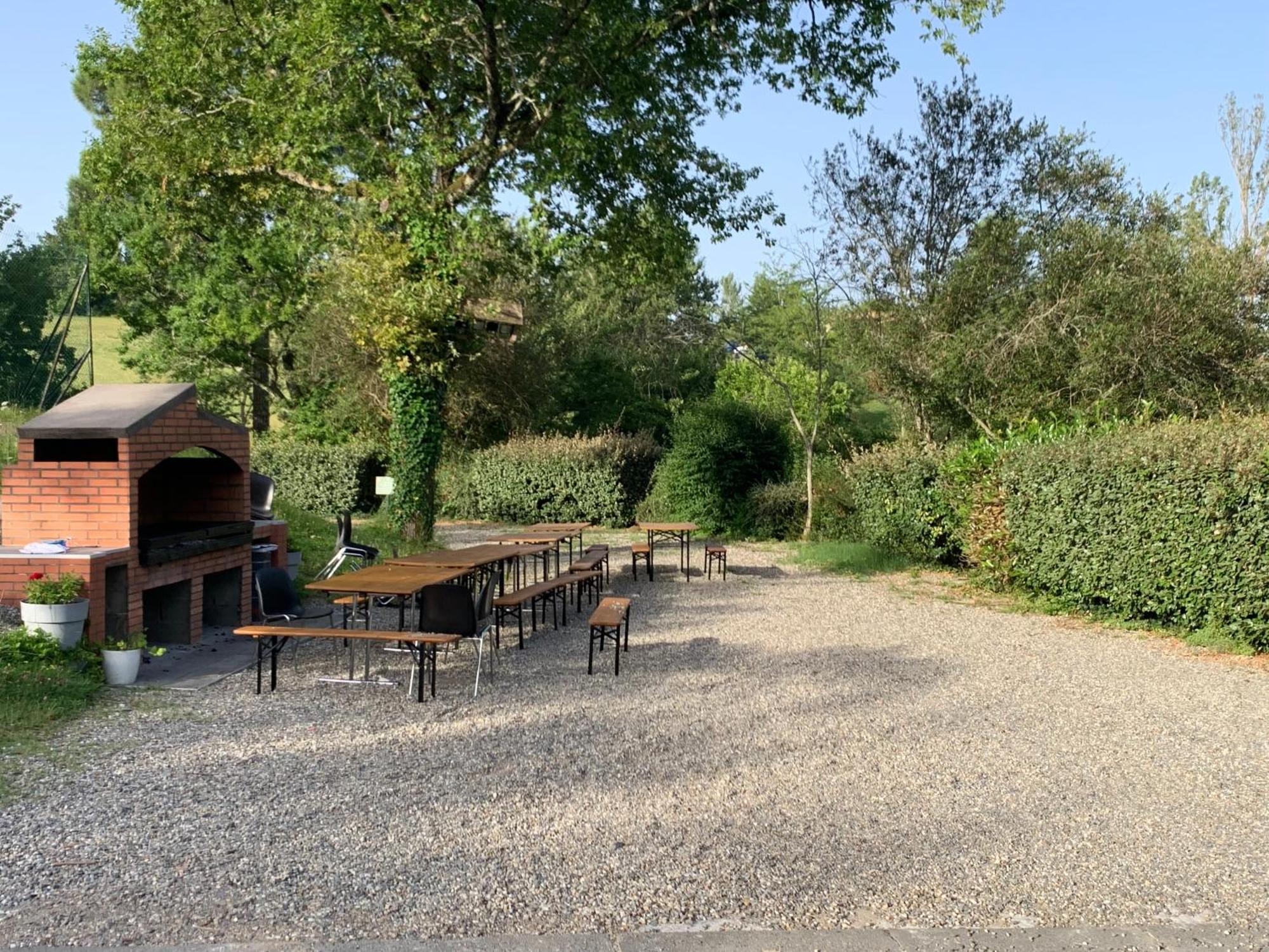 Terres De France - Les Hameaux Des Lacs Monclar-de-Quercy Eksteriør billede